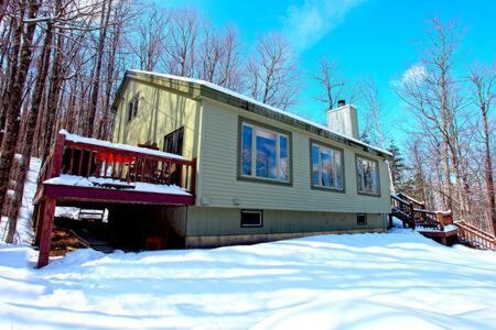 Wine Moose W Hot Tub Fireplace Sauna 9Min To Mt Snow Dover Exterior foto